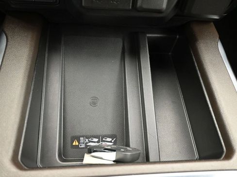 Used 2021 GMC Sierra 1500 SLT w/ SLT Premium Plus Package image 18