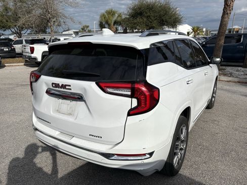 Used 2023 GMC Terrain Denali image 7