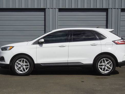 Used 2023 Ford Edge SEL AWD/4WD image 2