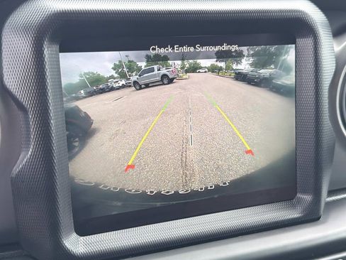 Used 2023 Jeep Wrangler Unlimited Sport AWD/4WD image 25