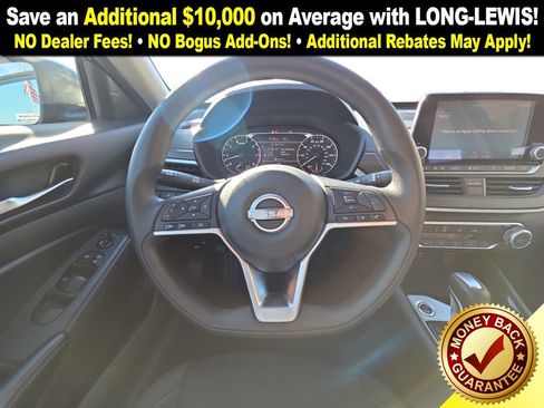Used 2024 Nissan Altima 2.5 SV image 18