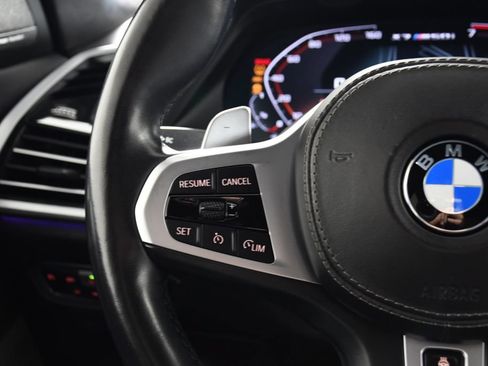 Used 2021 BMW X7 M50i w/ Cold Weather Package AWD/4WD image 29