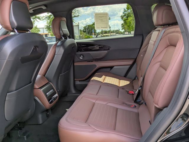 New 2026 Lincoln Nautilus Reserve AWD/4WD image 12