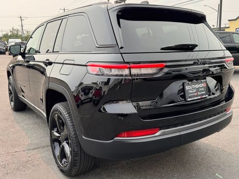 New 2026 Jeep Grand Cherokee Limited w/ Limited Altitude Package AWD/4WD image 5