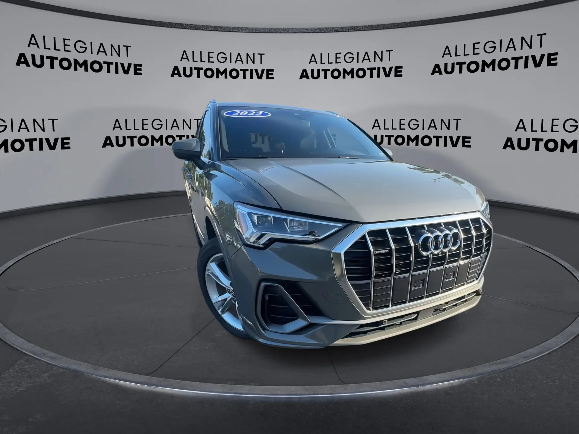 Used 2022 Audi Q3 2.0T Premium Plus w/ Premium Plus Package AWD/4WD image 5