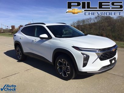 Used 2024 Chevrolet Trax LT w/ LT Convenience Package