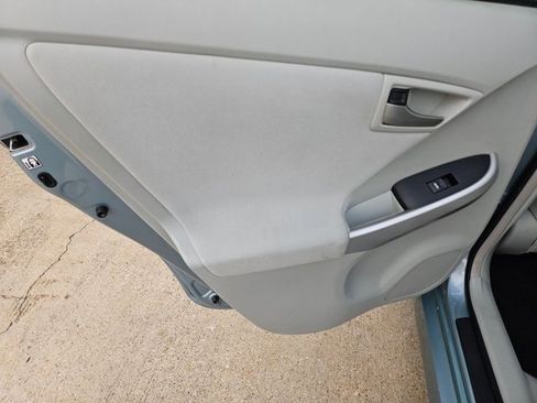 Used 2013 Toyota Prius Two image 12