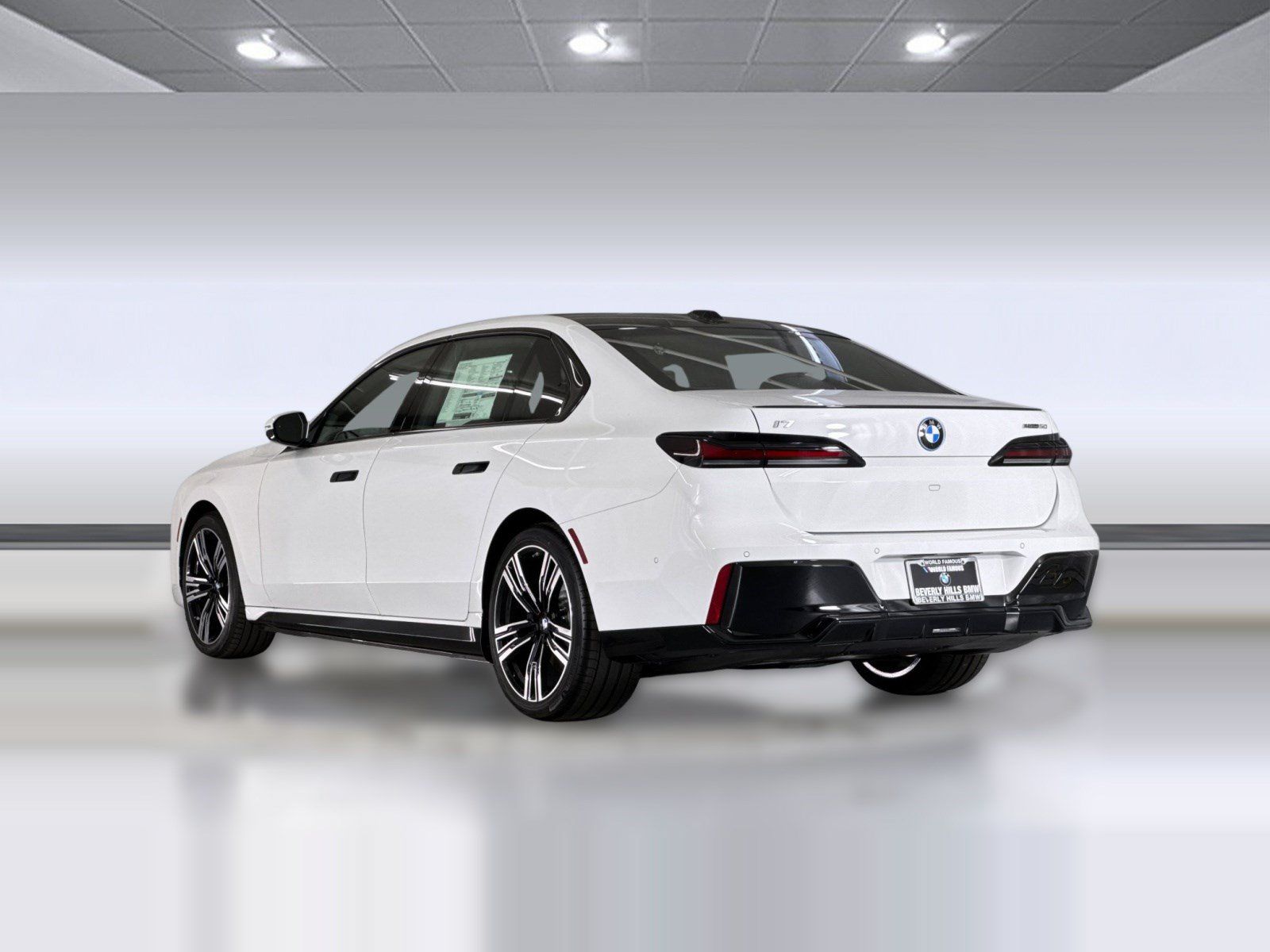 Used 2026 BMW i7 xDrive60 w/ M Sport Package RWD image 3