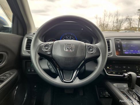 Used 2018 Honda HR-V EX image 31