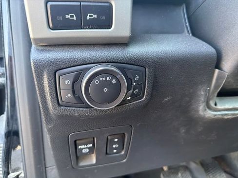 Used 2018 Ford F150 Lariat w/ Equipment Group 502A Luxury AWD/4WD image 44