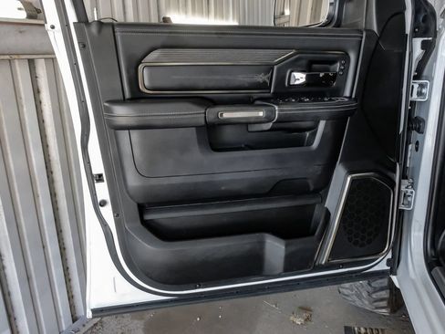 Used 2022 RAM 2500 Limited AWD/4WD image 44