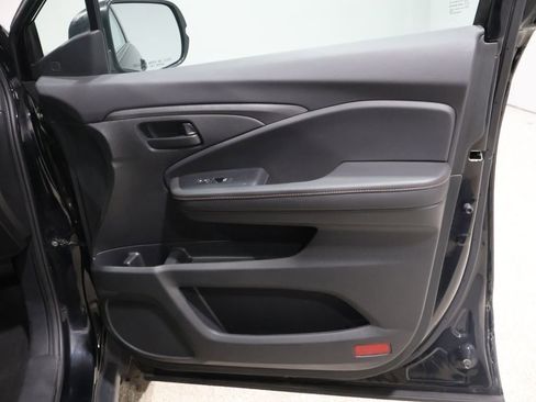 Used 2023 Honda Passport TrailSport image 23