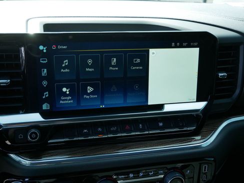 Used 2025 Chevrolet Silverado 1500 LT image 18