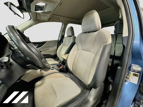 Used 2022 Subaru Forester Premium AWD/4WD image 22