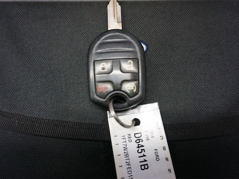 Used 2015 Ford F250 Lariat w/ Lariat Interior Package image 18