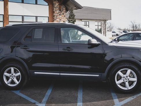 Used 2019 Ford Explorer XLT w/ Class III Trailer Tow Package image 22