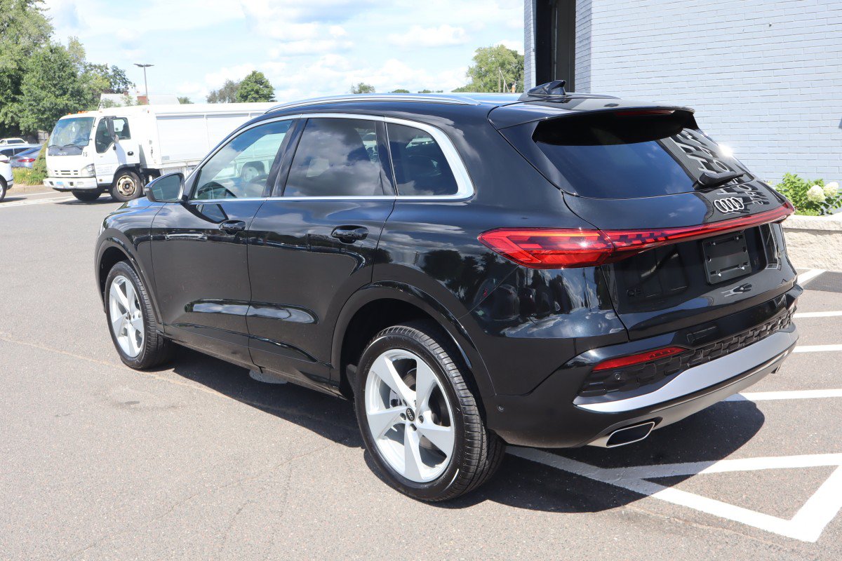 Used 2025 Audi Q5 Premium Plus AWD/4WD image 8