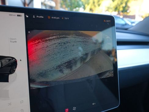 Used 2023 Tesla Model 3 Standard Range image 23