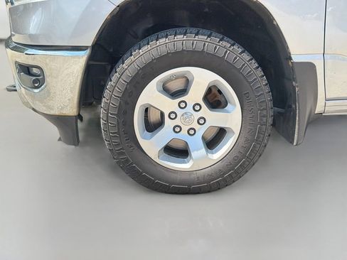 Used 2019 RAM 1500 Big Horn AWD/4WD image 34