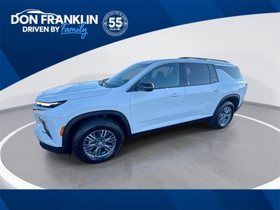 Used 2025 Chevrolet Traverse LT w/ Driver Confidence Package