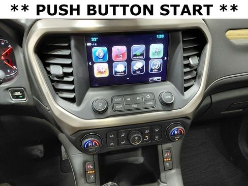 Used 2017 GMC Acadia Denali image 17