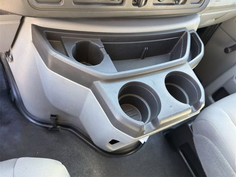 Used 2013 Ford E-350 and Econoline 350 Super Duty image 23