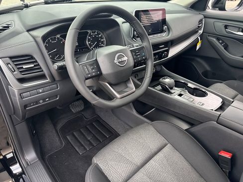 New 2026 Nissan Rogue SV image 9