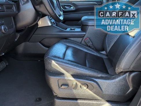 Used 2024 Chevrolet Suburban LT image 13