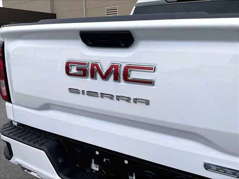 Used 2022 GMC Sierra 1500 Elevation w/ X31 Off-Road Package image 28