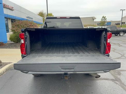 Used 2024 Chevrolet Silverado 2500 LT image 9