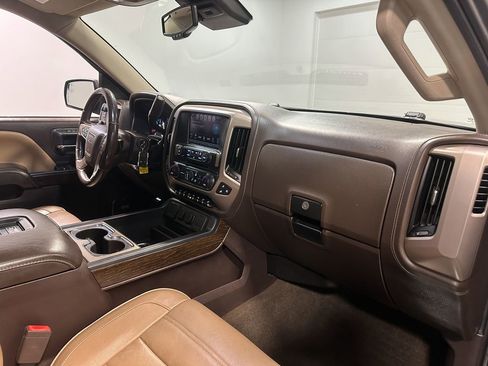 Used 2018 GMC Sierra 1500 Denali w/ Denali Ultimate Package image 17