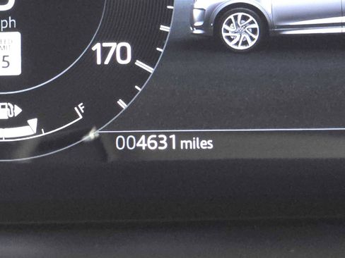 Certified 2025 Land Rover Discovery Sport S image 26