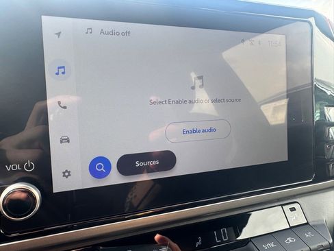 Used 2025 Toyota Camry SE image 23