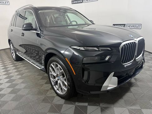 Used 2025 BMW X7 xDrive40i AWD/4WD image 8
