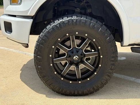 Used 2017 Ford F150 XLT w/ Equipment Group 302A Luxury RWD image 15