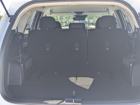 New 2026 Kia Sorento LX FWD image 13