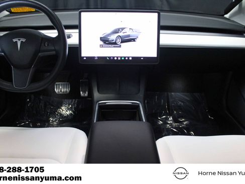 Used 2022 Tesla Model 3 Long Range AWD/4WD image 10