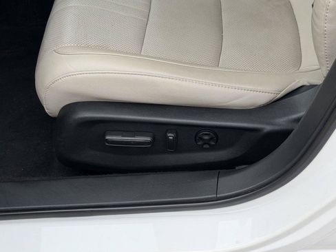 Used 2020 Honda Accord Touring image 14