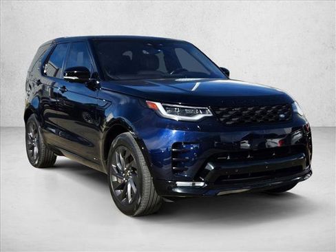 Used 2022 Land Rover Discovery S R-Dynamic image 3