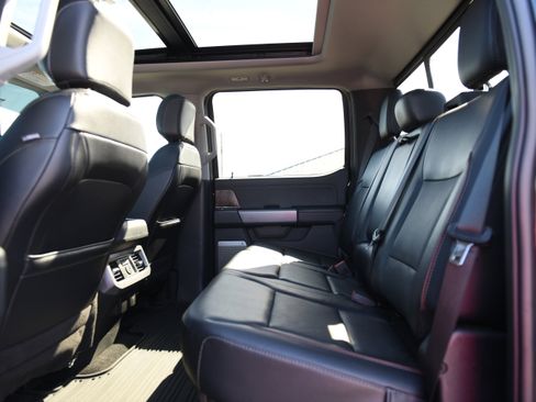 Used 2024 Ford F250 Lariat w/ Lariat Ultimate Package AWD/4WD image 17