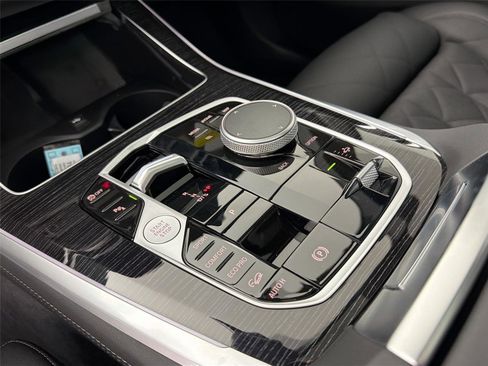 New 2026 BMW X5 xDrive40i AWD/4WD image 16