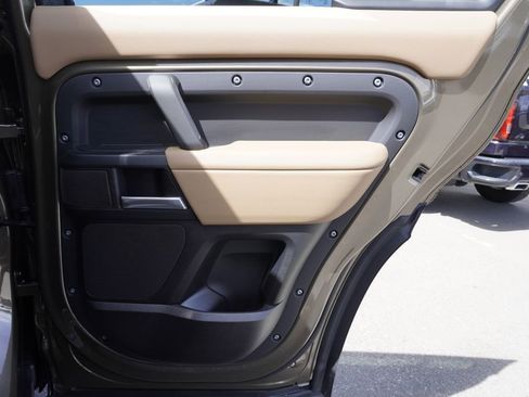 New 2026 Land Rover Defender 110 X-Dynamic SE AWD/4WD image 25