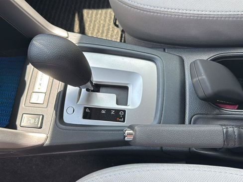 Used 2018 Subaru Forester 2.5i Premium w/ All-Weather Package AWD/4WD image 18