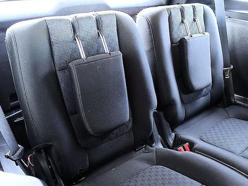 Used 2014 Ford Explorer XLT FWD image 18