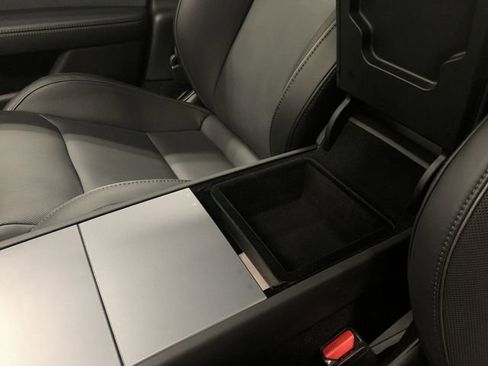 Used 2024 Tesla Model 3 Performance image 28