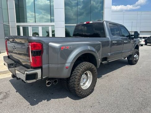 Used 2024 Ford F350 Lariat w/ Lariat Ultimate Package AWD/4WD image 2