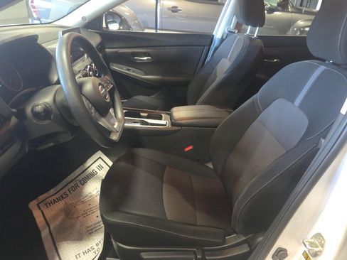 Used 2023 Nissan Sentra SV FWD image 11