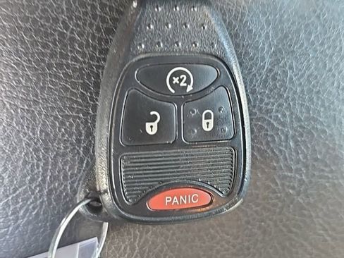 Used 2017 Jeep Wrangler Unlimited Rubicon image 39