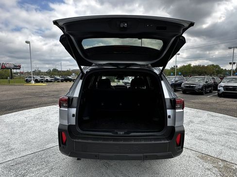 New 2026 Subaru Outback Limited AWD/4WD image 9