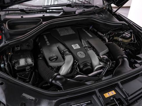 Used 2015 Mercedes-Benz ML 63 AMG 4MATIC image 46